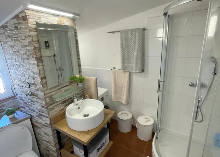 Apartment Sunset Split