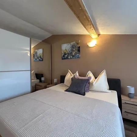 Sunset Apartment Split